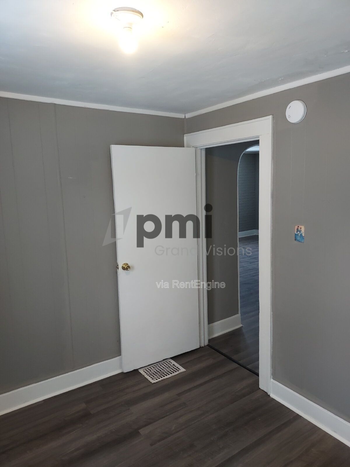 Charming 3-Bedroom Haven in Decatur – Cozy Living Awaits at 3606 E Hardy St! property image