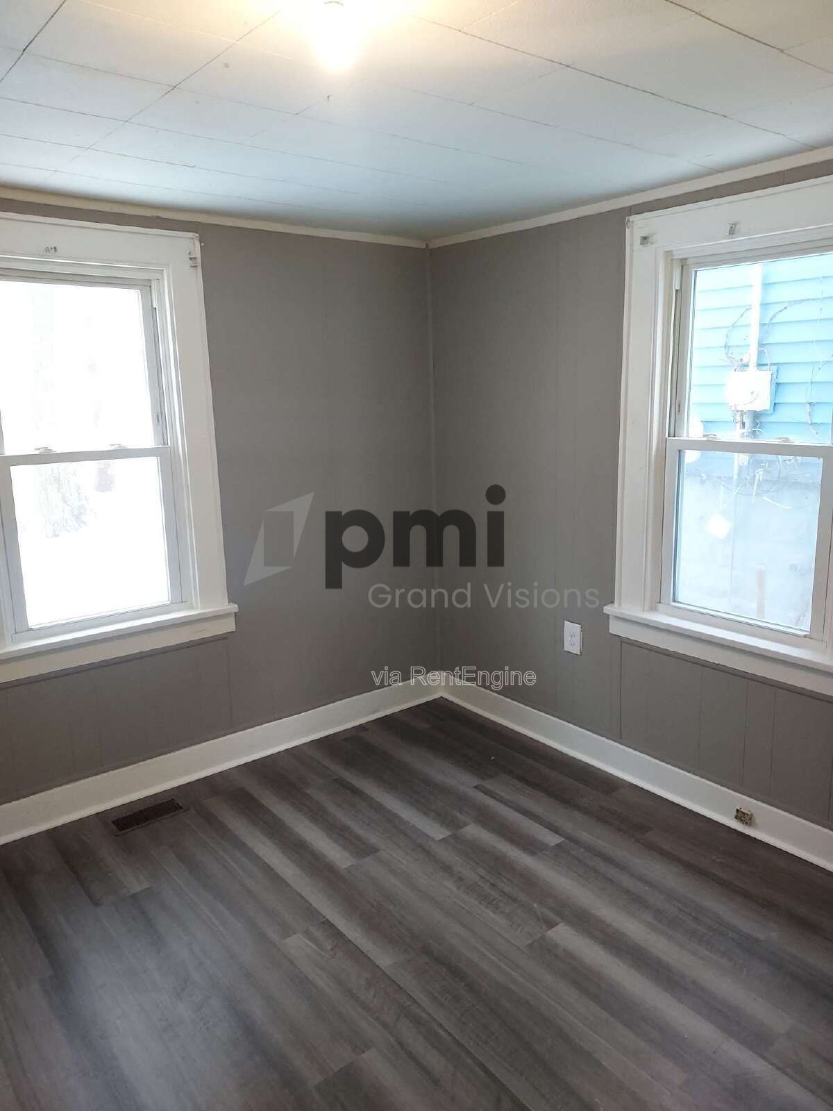 Charming 3-Bedroom Haven in Decatur – Cozy Living Awaits at 3606 E Hardy St! property image