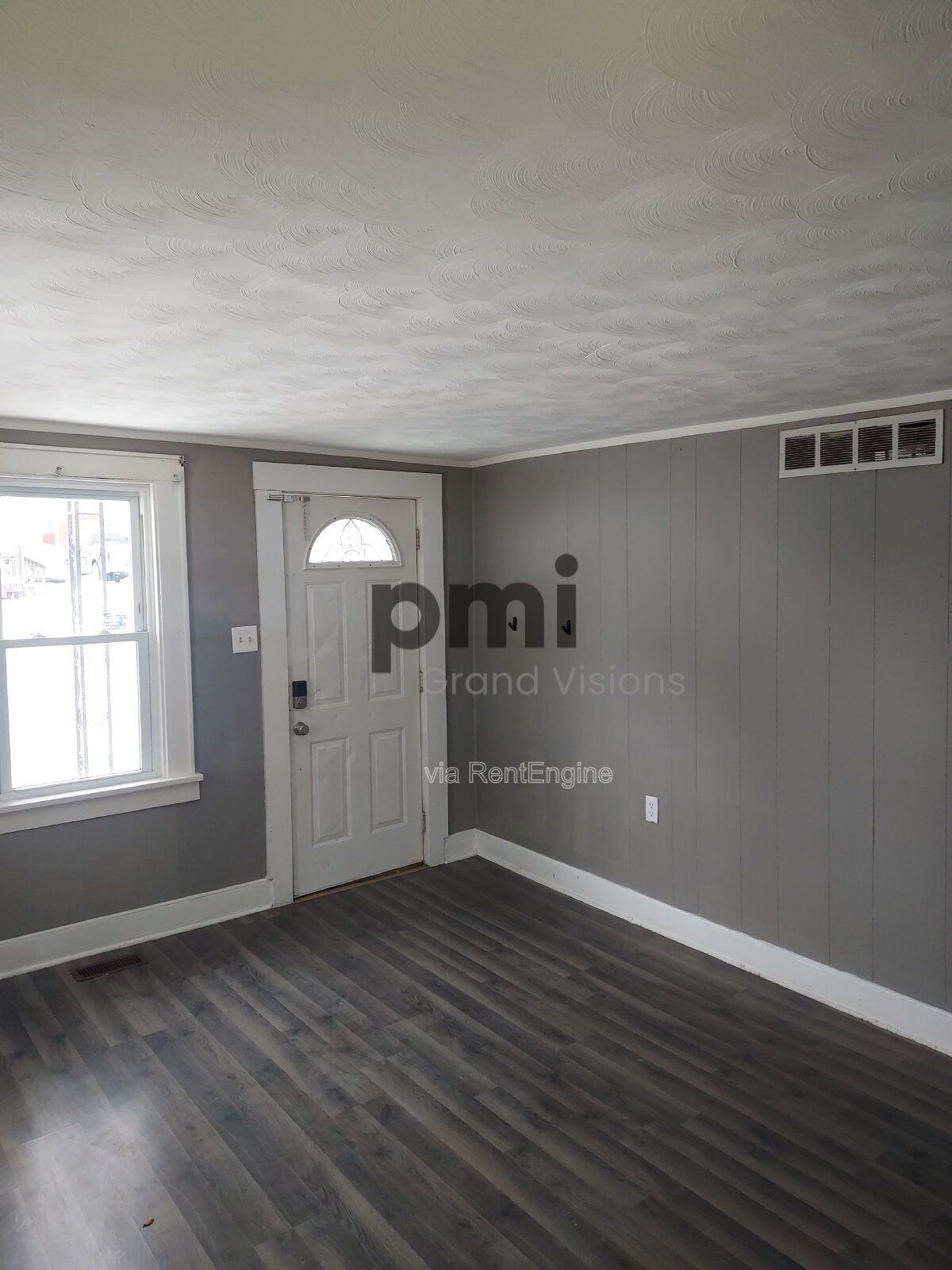 Charming 3-Bedroom Haven in Decatur – Cozy Living Awaits at 3606 E Hardy St! property image