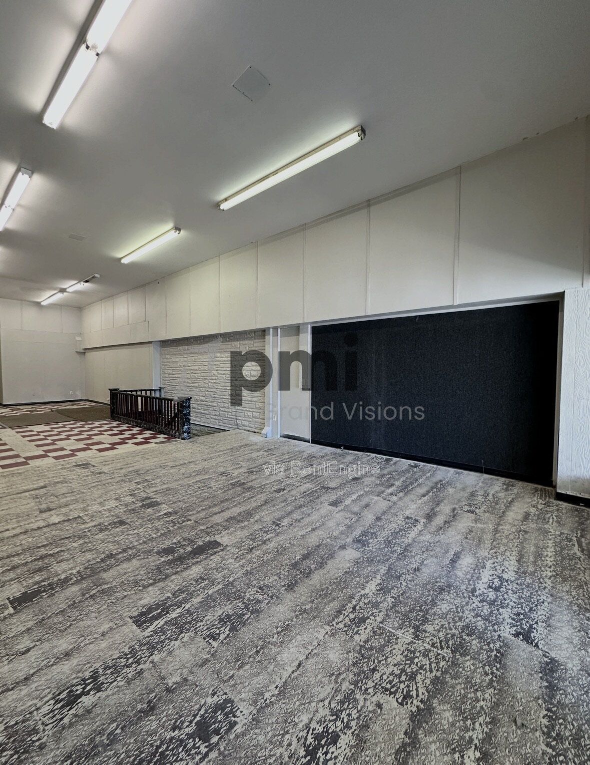 COMMERCIAL UNIT property image