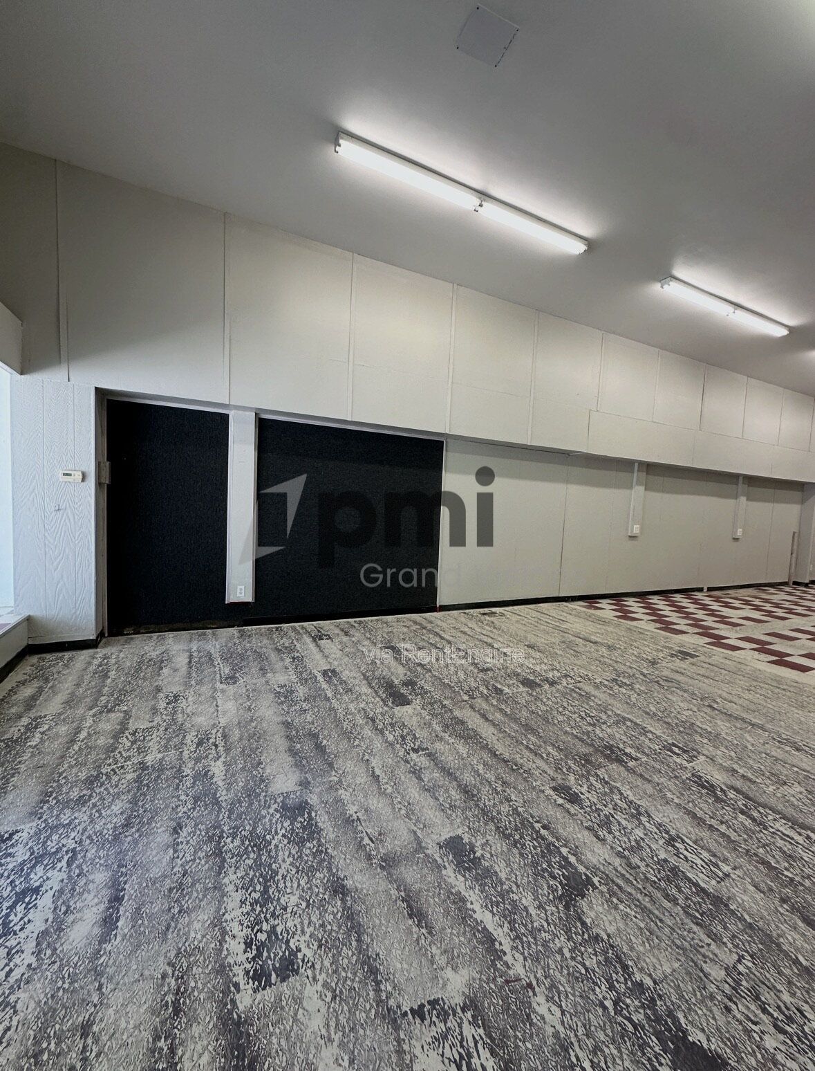 COMMERCIAL UNIT property image