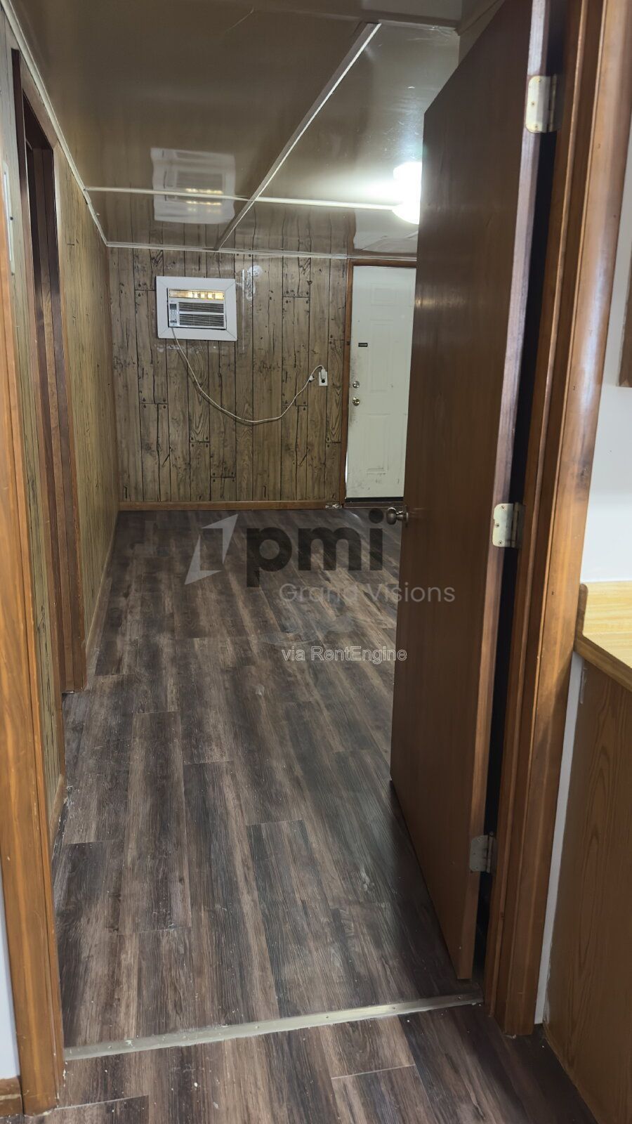 16 West Buchanan Unit 4 (Charleston) 1 bed 1 bath property image