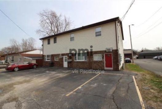 16 West Buchanan Unit 4 (Charleston) 1 bed 1 bath property image